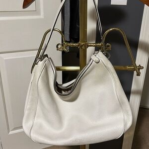 Marc Jacob’s White Pebbled Leather Shoulder Bag Large